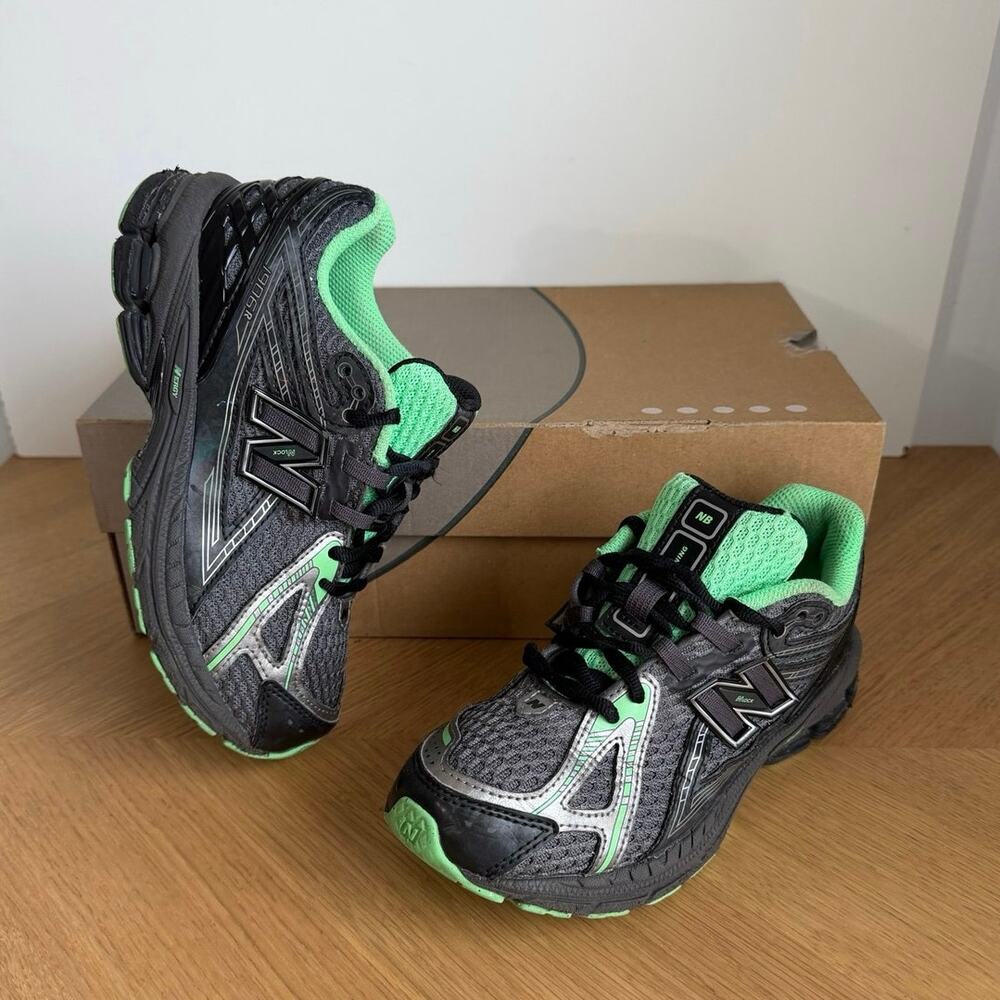 New Balance 1906 R ‘Black/Green’ Kids Sneakers- SZ 1.5 Y
